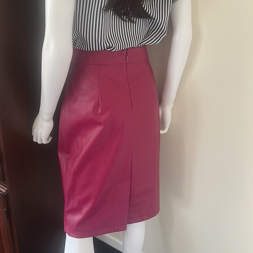 Adorable burgundy faux leather skirt! Tag still on! - Picture 5 of 6